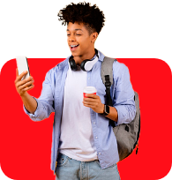 imagem de um estudante segurando um telefone celular